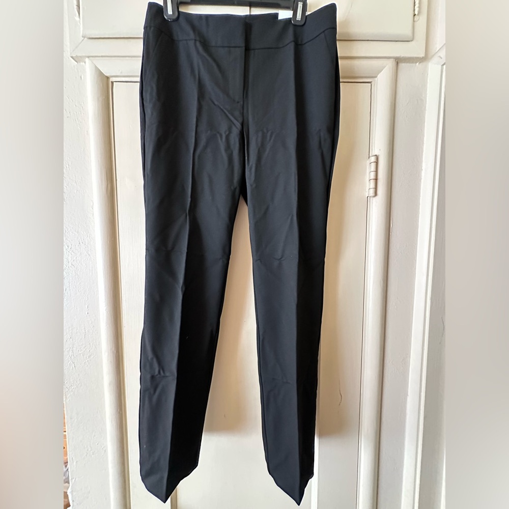 NWT Ann Taylor Factory slacks in Modern fit, size 4, black